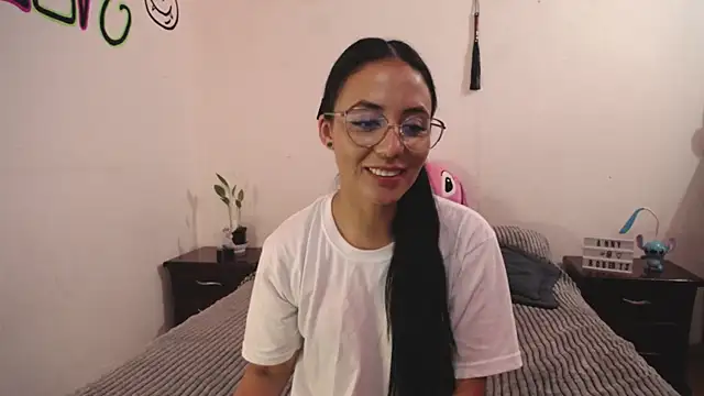 Snapshot of anny_roberts chatting on February 9, 2025, 10:32 pm anny roberts online show from February 9, 2025, 10:32 pm