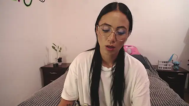 Snapshot of anny_roberts chatting on February 28, 2025, 10:50 pm anny roberts online show from February 28, 2025, 10:50 pm