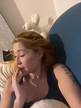 Snapshot of Annie_Velas_ chatting on February 8, 2025, 12:17 am Annie Velas online show from February 8, 2025, 12:17 am