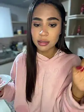 Snapshot of HaileyBaldwin chatting on January 23, 2025, 5:24 am HaileyBaldwin online show from January 23, 2025, 5:24 am