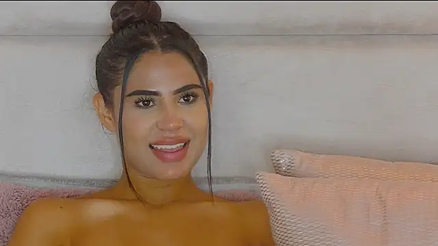 Snapshot of HaileyBaldwin chatting on January 14, 2025, 3:32 am HaileyBaldwin online show from January 14, 2025, 3:32 am