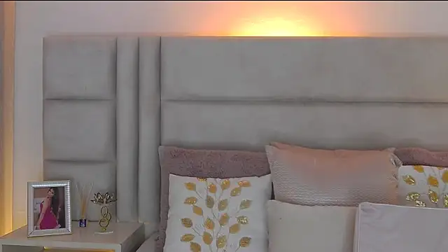 Snapshot of HaileyBaldwin chatting on January 13, 2025, 9:20 pm HaileyBaldwin online show from January 13, 2025, 9:20 pm