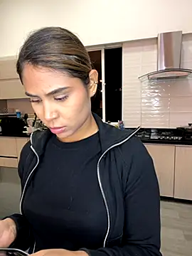 Snapshot of HaileyBaldwin chatting on November 29, 2025, 12:22 am HaileyBaldwin online show from November 29, 2025, 12:22 am