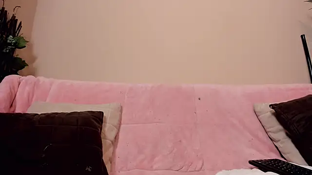 sara  lynn online show from March 13, 2025, 3:00 am