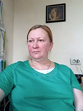 blondyaguar online show from April 2, 2026, 9:49 am