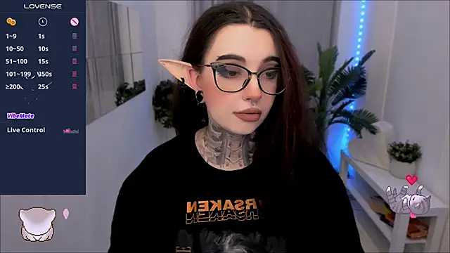 Snapshot of Dixi_Pixi_ chatting on March 23, 2025, 5:43 am Dixi Pixi online show from March 23, 2025, 5:43 am