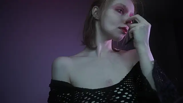 ginger hugs online show from October 21, 2025, 10:09 pm