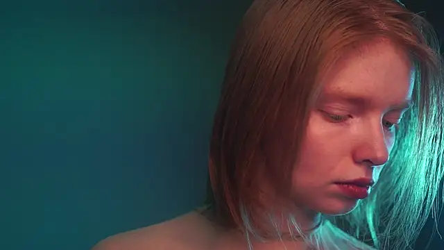 ginger hugs online show from September 19, 2025, 10:03 pm