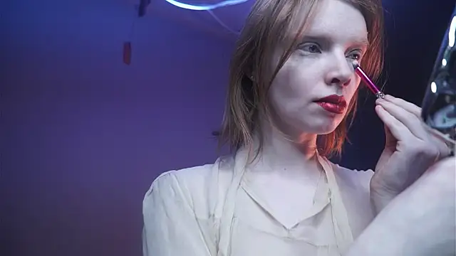 ginger hugs online show from December 3, 2025, 10:09 pm