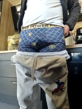 justepourvousbb online show from December 2, 2025, 10:28 am