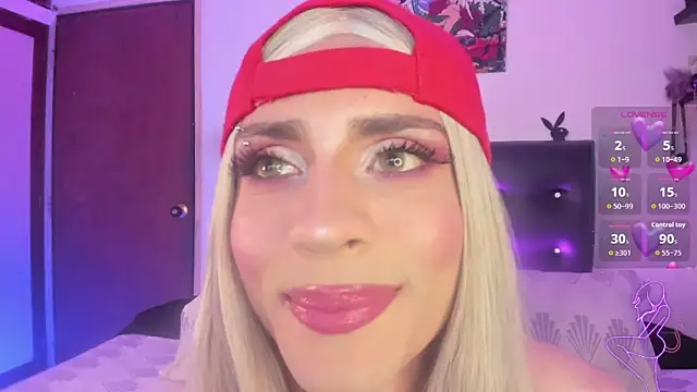 AngelsJones21 online show from May 22, 2026, 6:06 pm