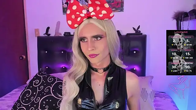 AngelsJones21 online show from October 16, 2025, 3:20 pm