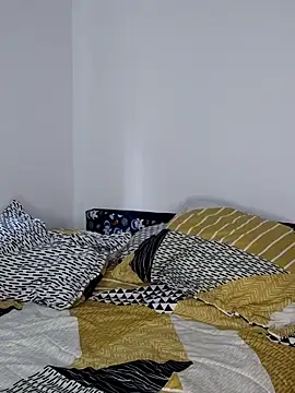 LisbethMoore  online show from September 29, 2025, 4:45 pm