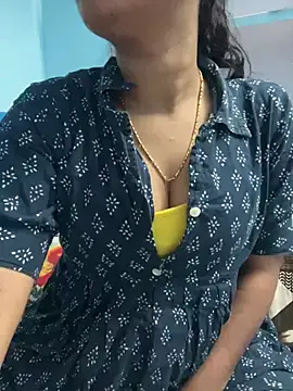 Snapshot of Spicy_sari_girl chatting on January 9, 2025, 10:52 am Spicy sari girl online show from January 9, 2025, 10:52 am