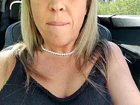 sweethotmilf888 online show from April 22, 2026, 1:51 pm