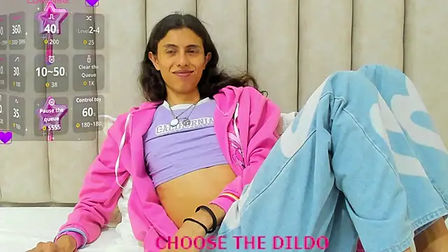 FreyaMoller online show from September 13, 2025, 7:25 pm