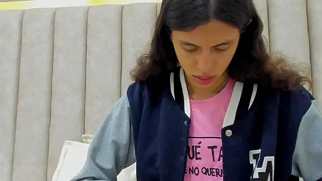 FreyaMoller online show from October 20, 2025, 7:47 pm