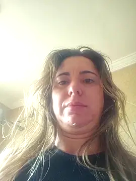 josyflores01 online show from February 21, 2026, 12:07 pm