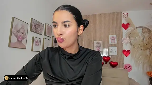 Snapshot of Kimm_khalifa chatting on February 18, 2025, 10:36 pm Kimm khalifa online show from February 18, 2025, 10:36 pm