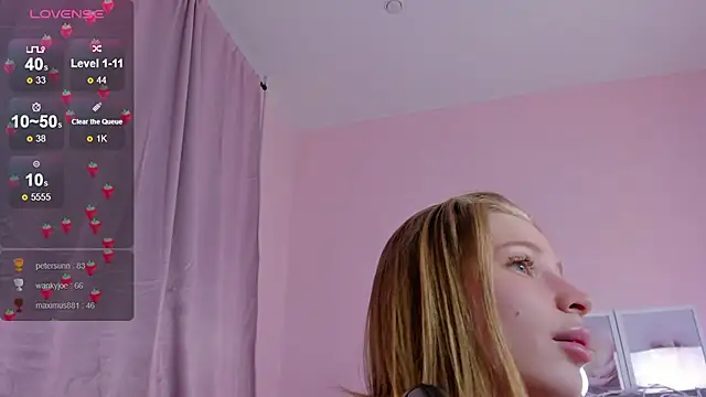 Snapshot of Elis_Fox chatting on February 27, 2025, 1:07 pm Elis Fox online show from February 27, 2025, 1:07 pm