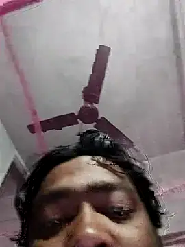 Snapshot of Young_couple143 chatting on March 11, 2025, 8:19 am Young couple143 online show from March 11, 2025, 8:19 am