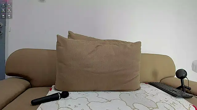 Cee chalynn online show from September 25, 2025, 7:58 am