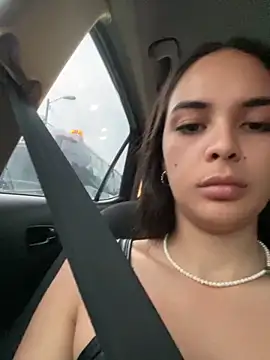 gabyaridi online show from November 30, 2025, 10:43 pm