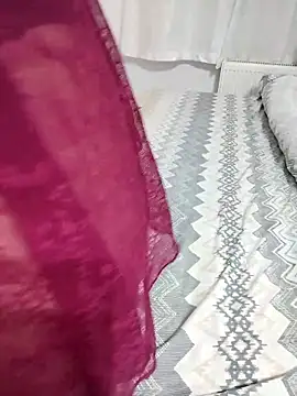 Snapshot of _Sahra_ chatting on November 9, 2025, 4:55 pm Sahra online show from November 9, 2025, 4:55 pm