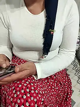 Snapshot of _Sahra_ chatting on November 21, 2025, 5:12 pm Sahra online show from November 21, 2025, 5:12 pm