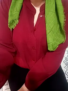 Snapshot of _Sahra_ chatting on February 27, 2025, 7:37 pm Sahra online show from February 27, 2025, 7:37 pm