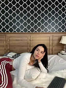 Snapshot of Amber_Rush_ chatting on February 2, 2025, 9:45 pm Amber Rush online show from February 2, 2025, 9:45 pm