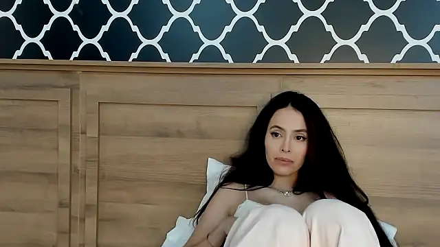 Snapshot of Amber_Rush_ chatting on March 20, 2025, 2:08 am Amber Rush online show from March 20, 2025, 2:08 am