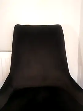 khaaleesiii online show from March 19, 2026, 10:59 am