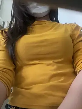 Tuongvy05 online show from March 12, 2025, 5:46 am