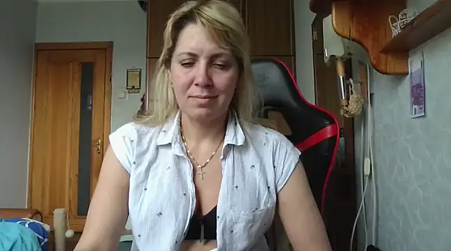 IrinaB1 online show from March 22, 2025, 11:53 am