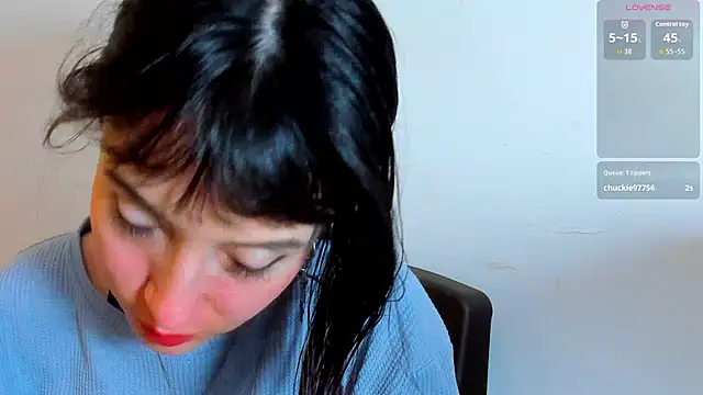 lizzy davis 1 online show from November 17, 2025, 4:16 am