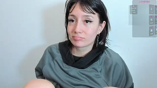 lizzy davis 1 online show from October 25, 2025, 3:28 am