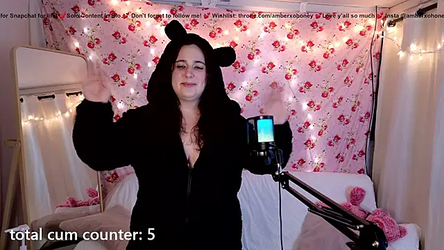 amberxoxhoney online show from February 28, 2025, 5:37 am