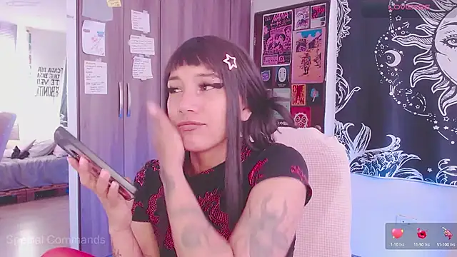 melissahowl online show from September 22, 2025, 7:09 pm