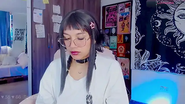 melissahowl online show from September 24, 2025, 2:23 pm