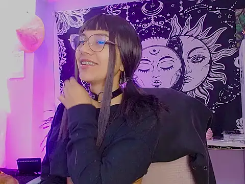 melissahowl online show from July 14, 2026, 4:57 pm