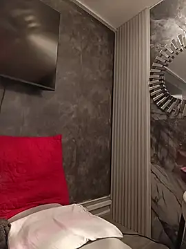 Snapshot of IsisBlake chatting on February 9, 2026, 11:08 am IsisBlake online show from February 9, 2026, 11:08 am