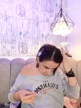 IsisBlake online show from November 24, 2025, 6:41 pm