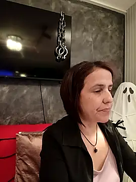 IsisBlake online show from October 29, 2025, 1:54 pm