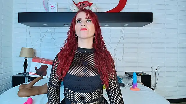 Snapshot of HannaBrave chatting on March 6, 2025, 12:19 pm HannaBrave online show from March 6, 2025, 12:19 pm