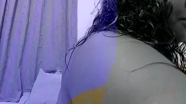 lilybaudyn  online show from November 18, 2025, 6:00 pm