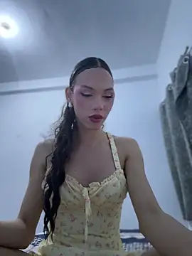 Carlita cute online show from April 10, 2026, 3:46 am