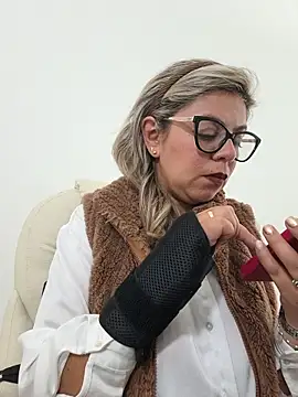 Cata Office-12 online show from October 29, 2025, 1:21 pm