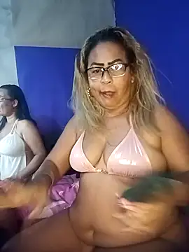 Afroditabichota online show from November 13, 2025, 12:14 am