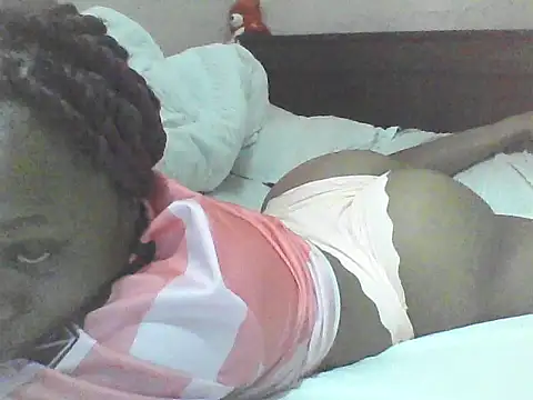 EBONYVANILLA02 online show from May 10, 2026, 6:39 am